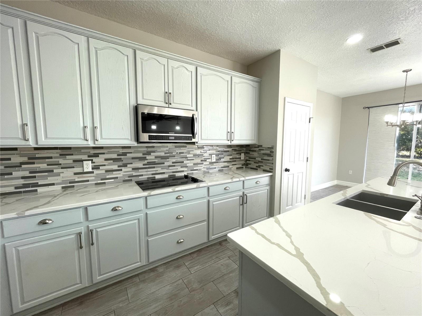 AUDUBON RESERVE - Residential Lease