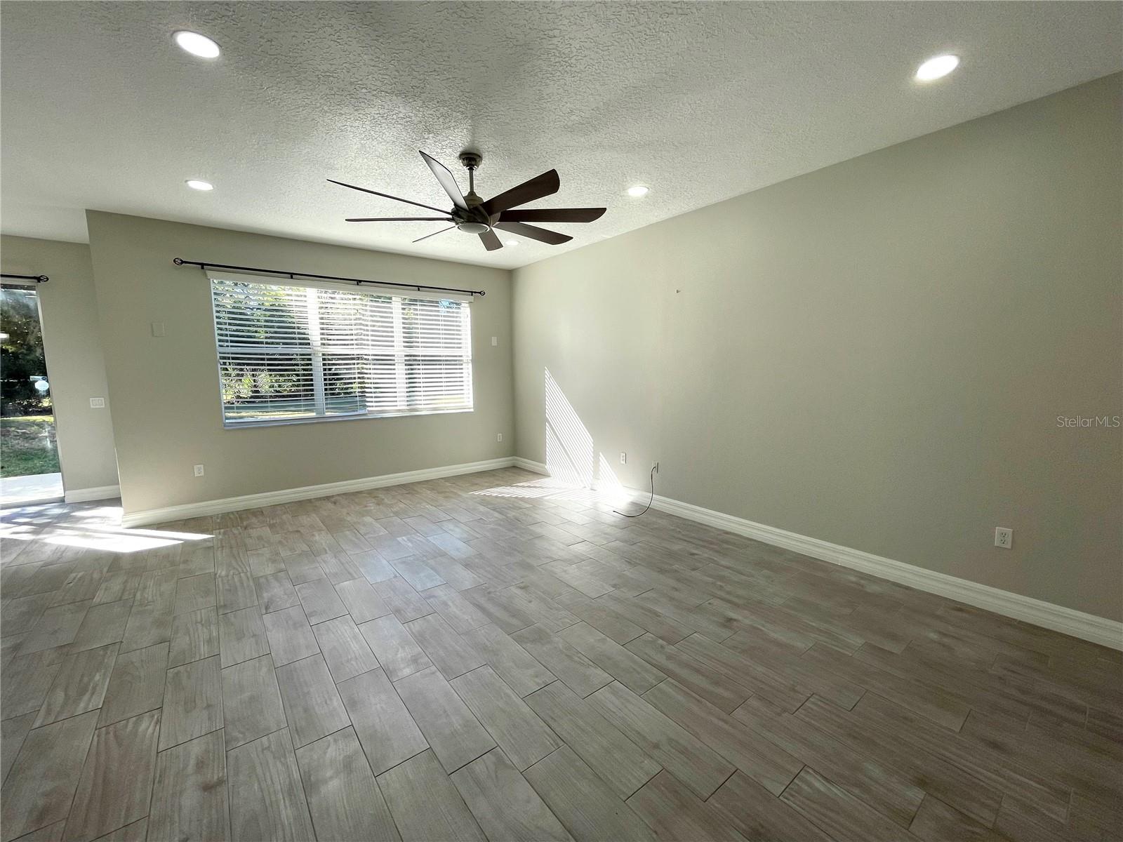 AUDUBON RESERVE - Residential Lease