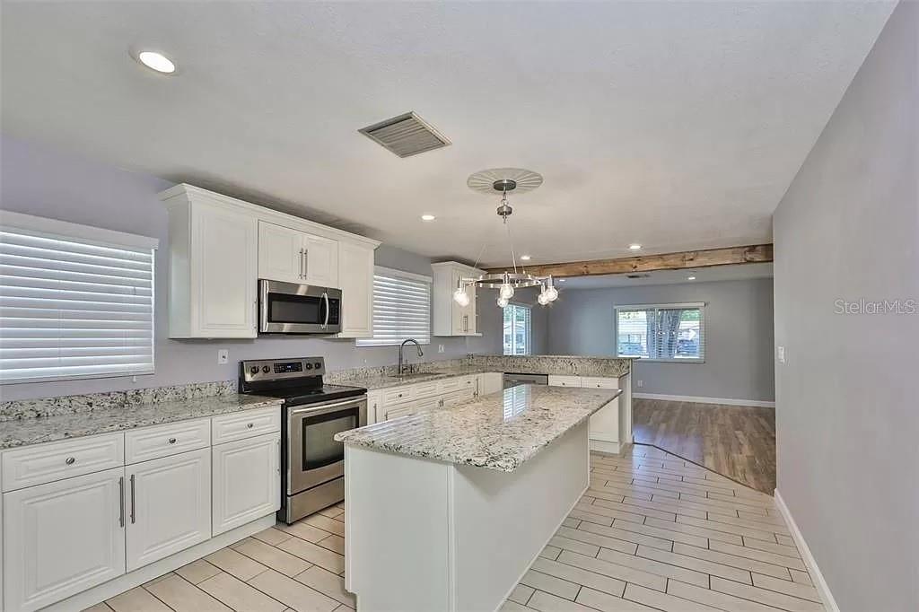 DREWS JOHN H 1ST EXT - Residential Lease