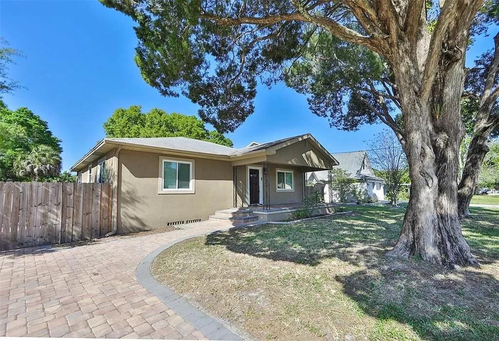DREWS JOHN H 1ST EXT - Residential Lease