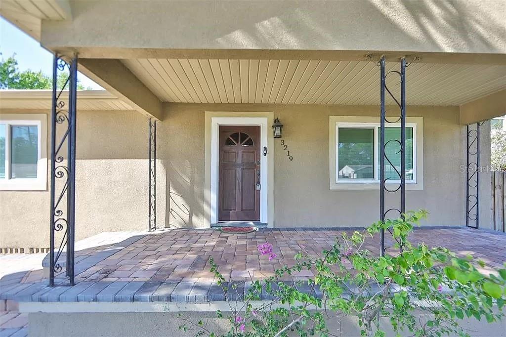 DREWS JOHN H 1ST EXT - Residential Lease