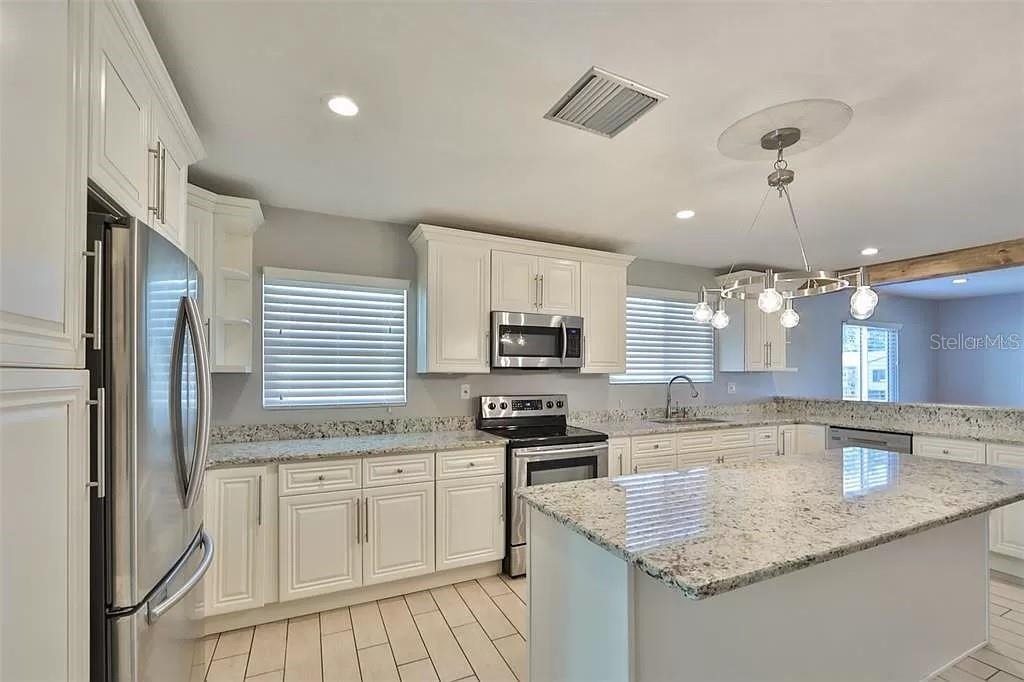 DREWS JOHN H 1ST EXT - Residential Lease