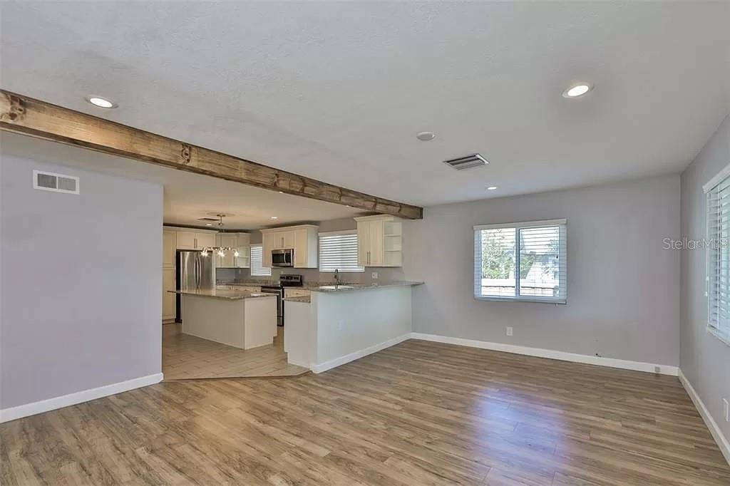 DREWS JOHN H 1ST EXT - Residential Lease