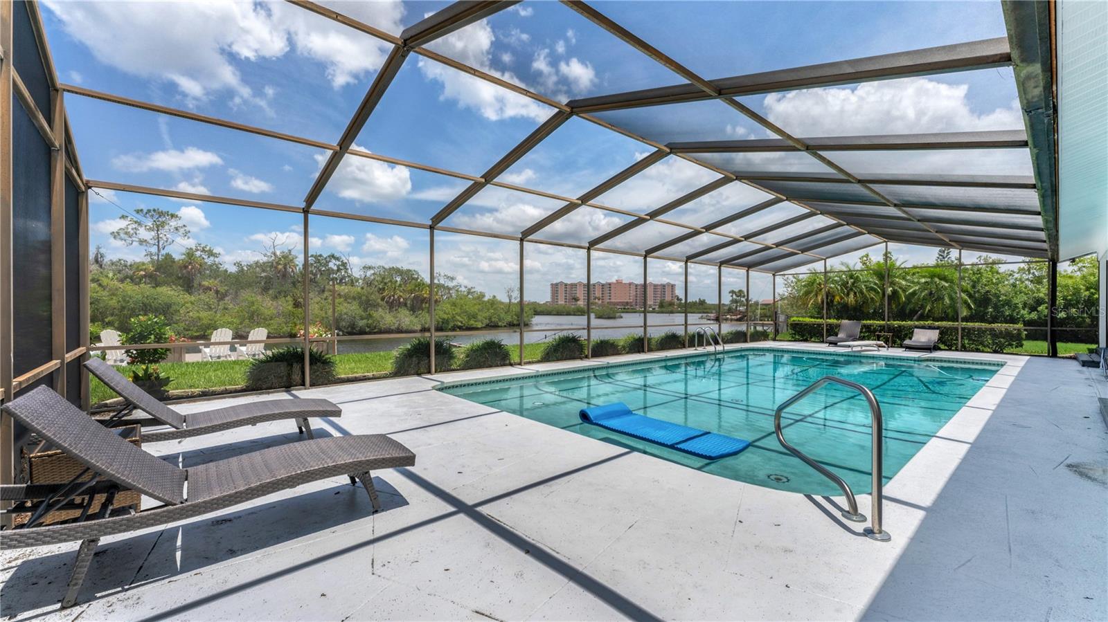 5623 HULL COURT
