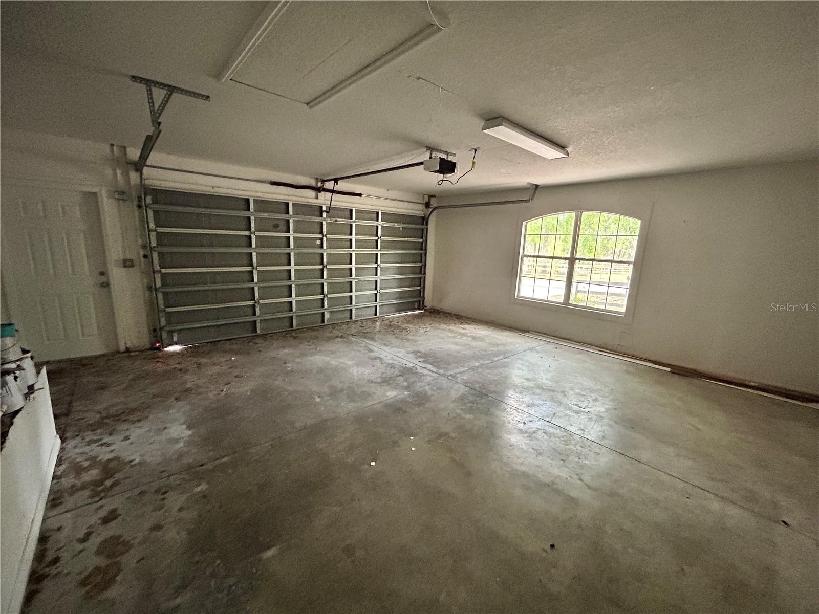 OCALA WATERWAY ESTATE - Residential