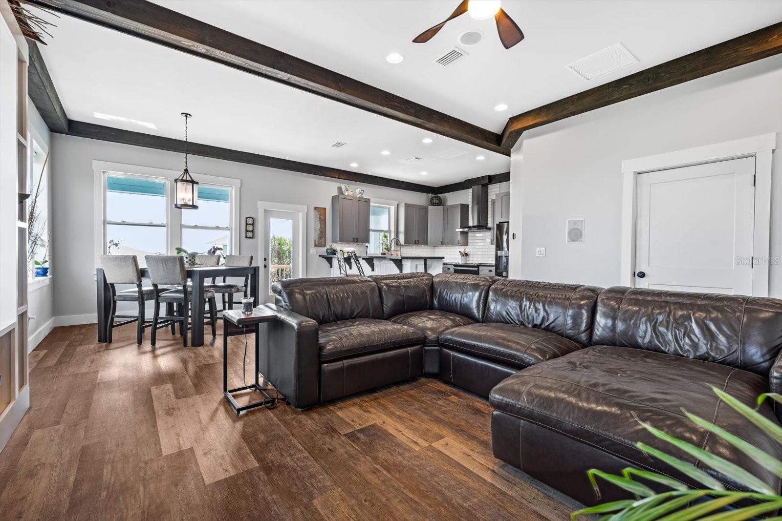 SEASIDE MANOR SUB - Residential