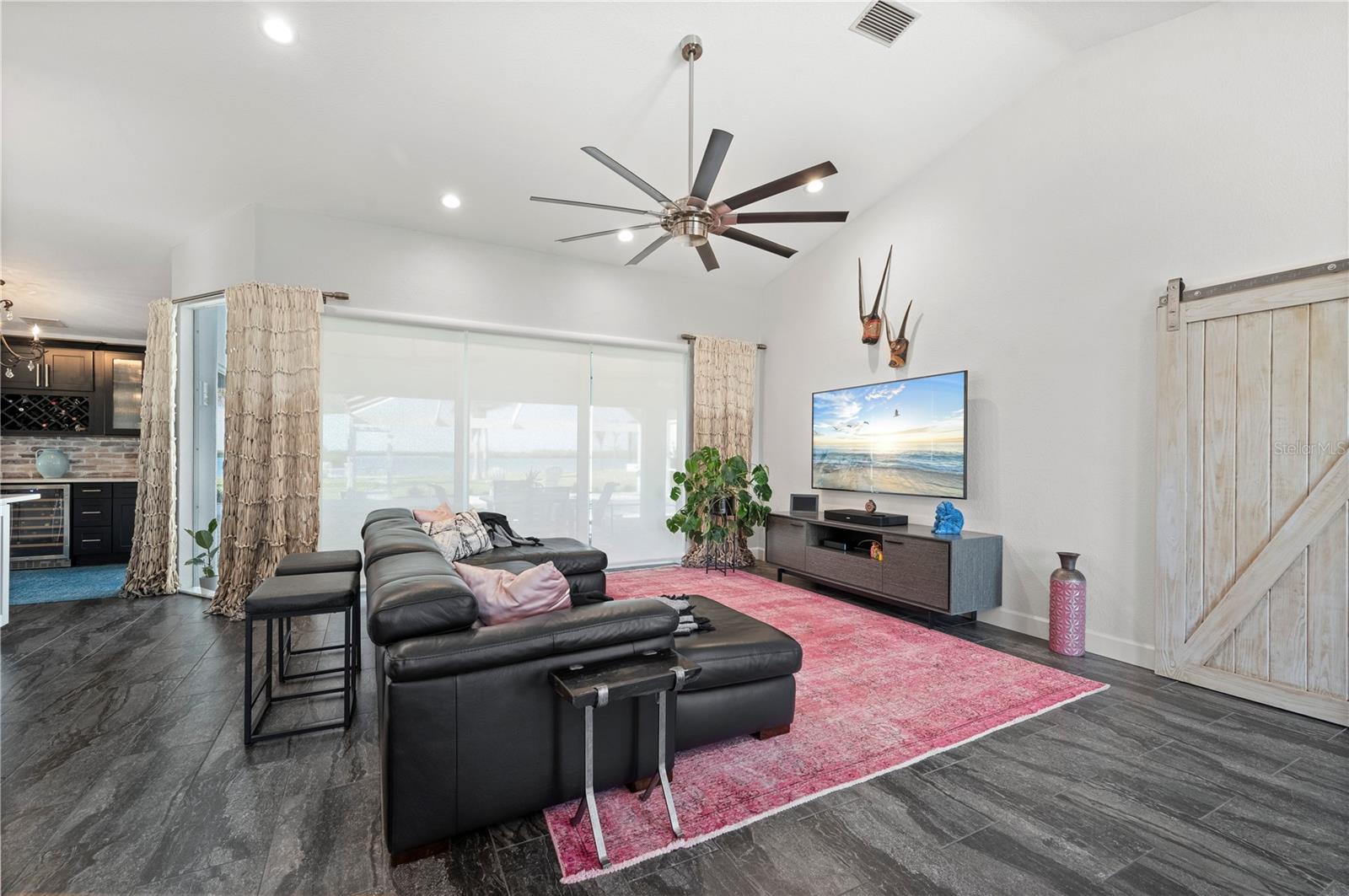 SOUTH BAYVIEW ESTATES - Residential