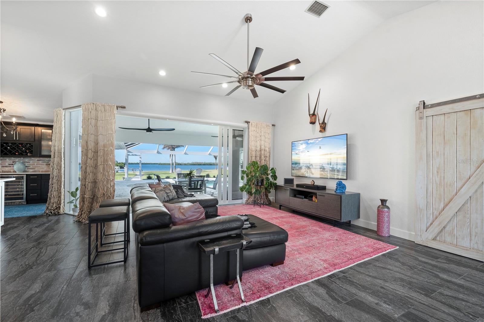 SOUTH BAYVIEW ESTATES - Residential