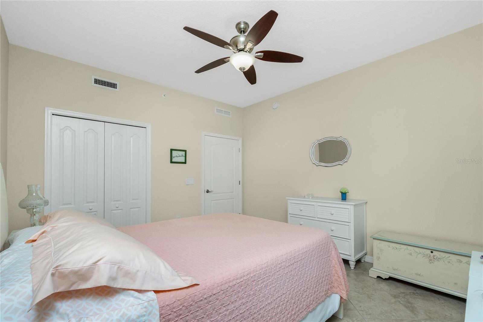 SAN LINO - Residential