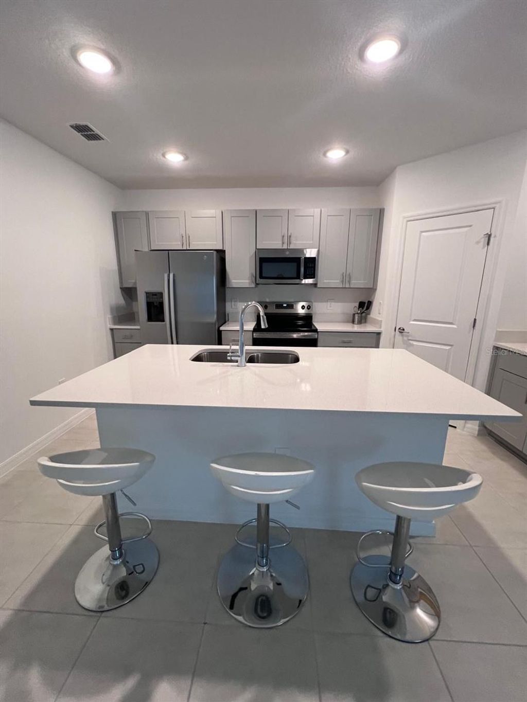 Photo of 424 Wayland Drive, Haines City, FL 33844 (MLS # S5147331)