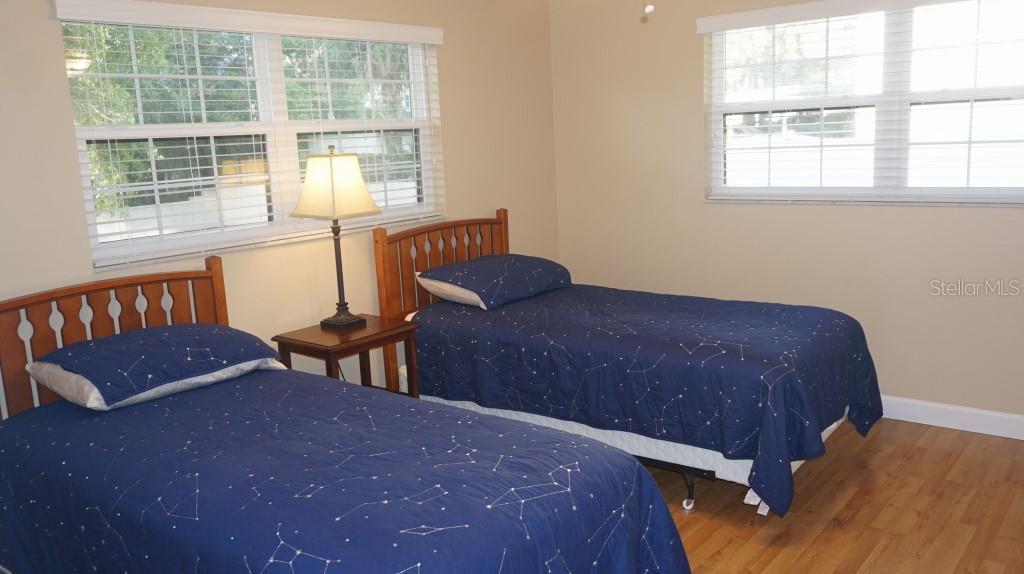 MOUNT DORA LAKEWOOD CONDO - Residential