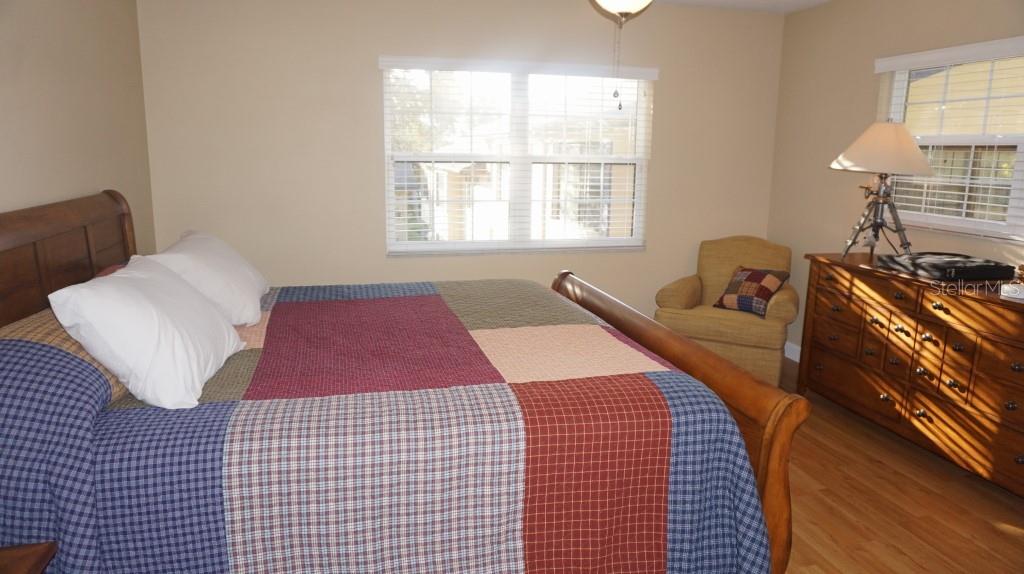 MOUNT DORA LAKEWOOD CONDO - Residential