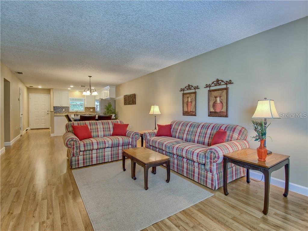 MOUNT DORA LAKEWOOD CONDO - Residential