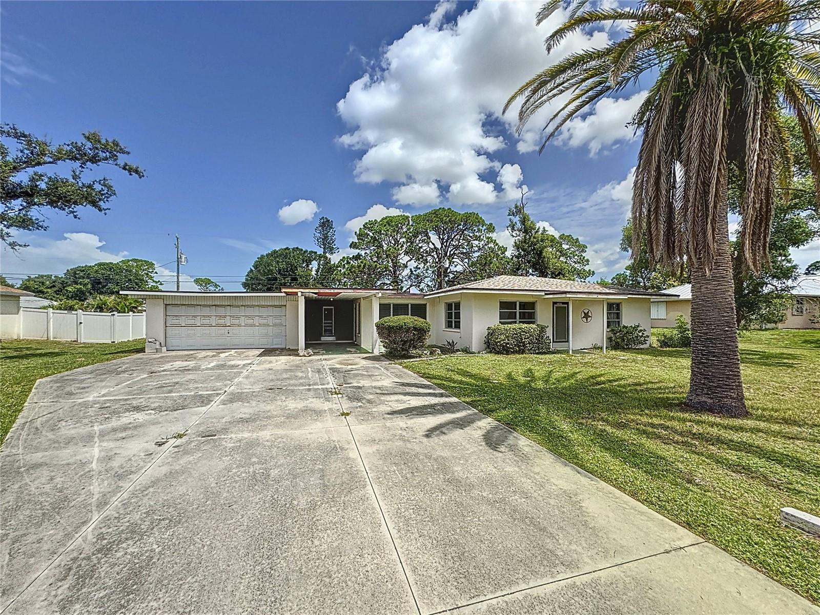 1432 POINCIANA ROAD