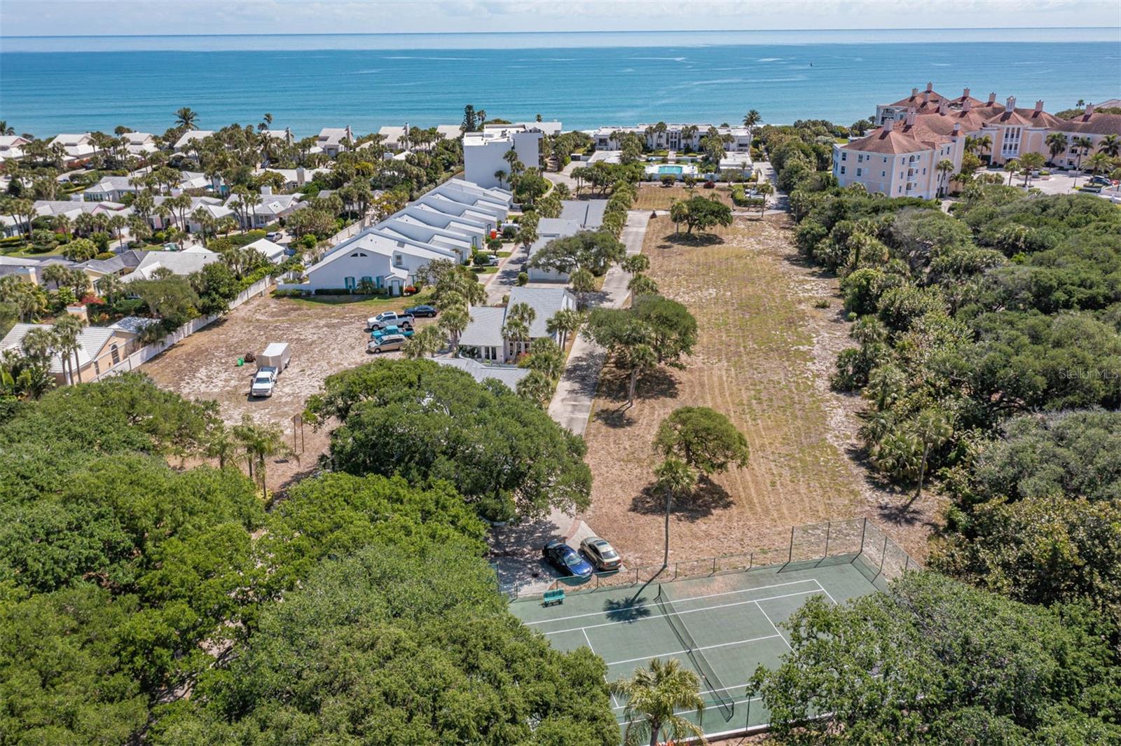 FOUNTAINS CONDO - Residential
