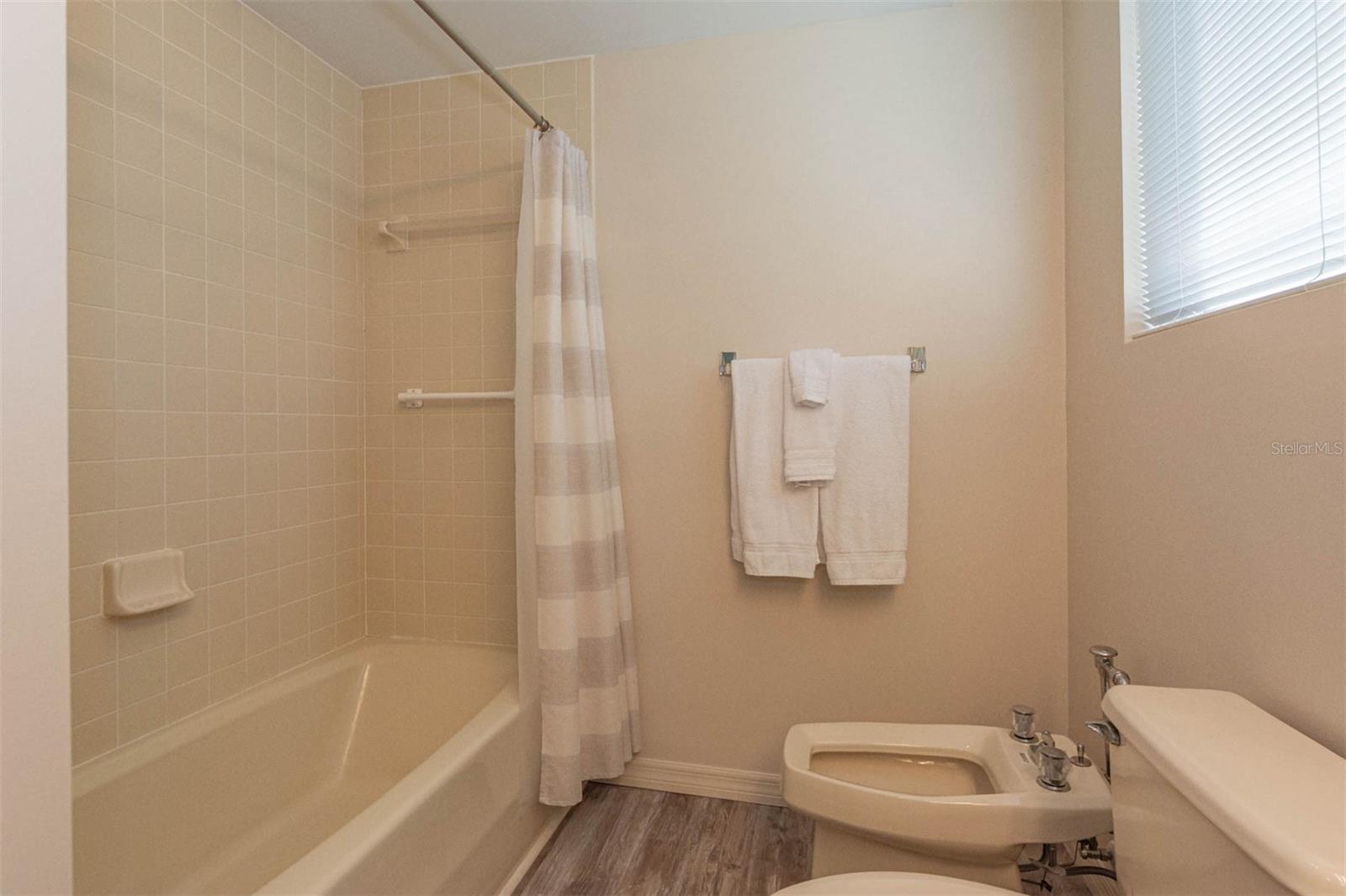 FOUNTAINS CONDO - Residential