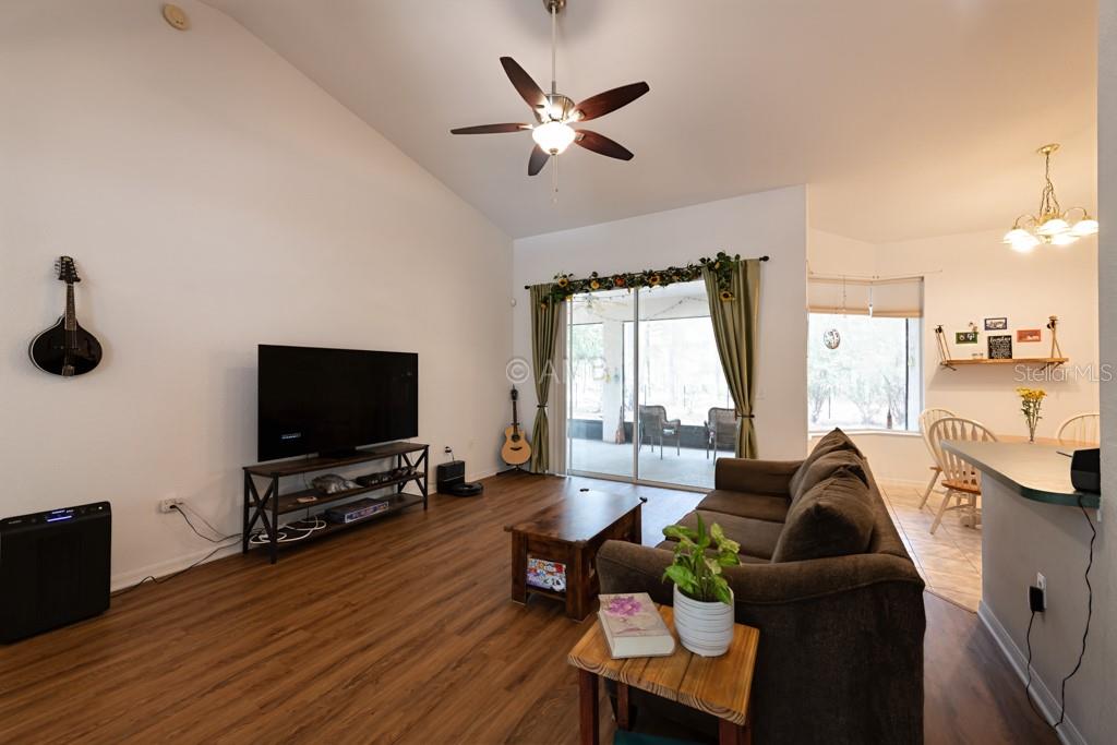 RAINBOW SPGS 04 REP - Residential