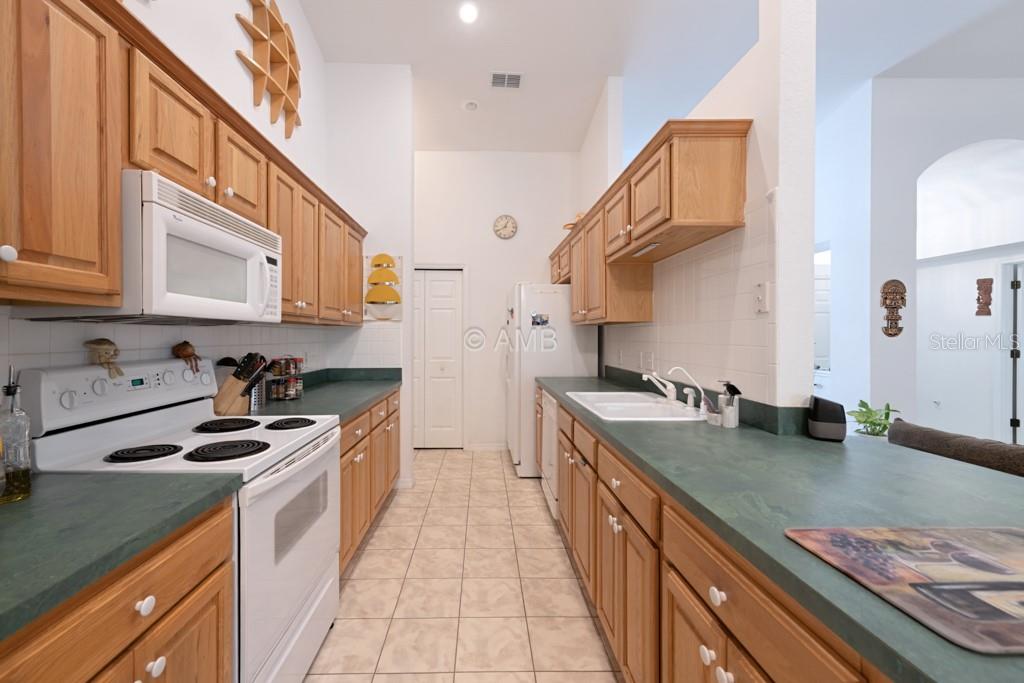 RAINBOW SPGS 04 REP - Residential