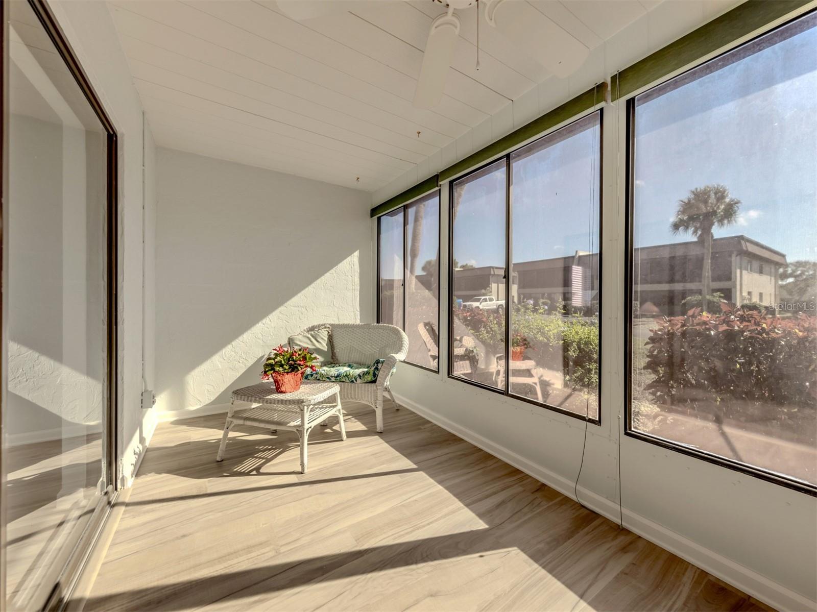 VENICE GARDENS - Residential