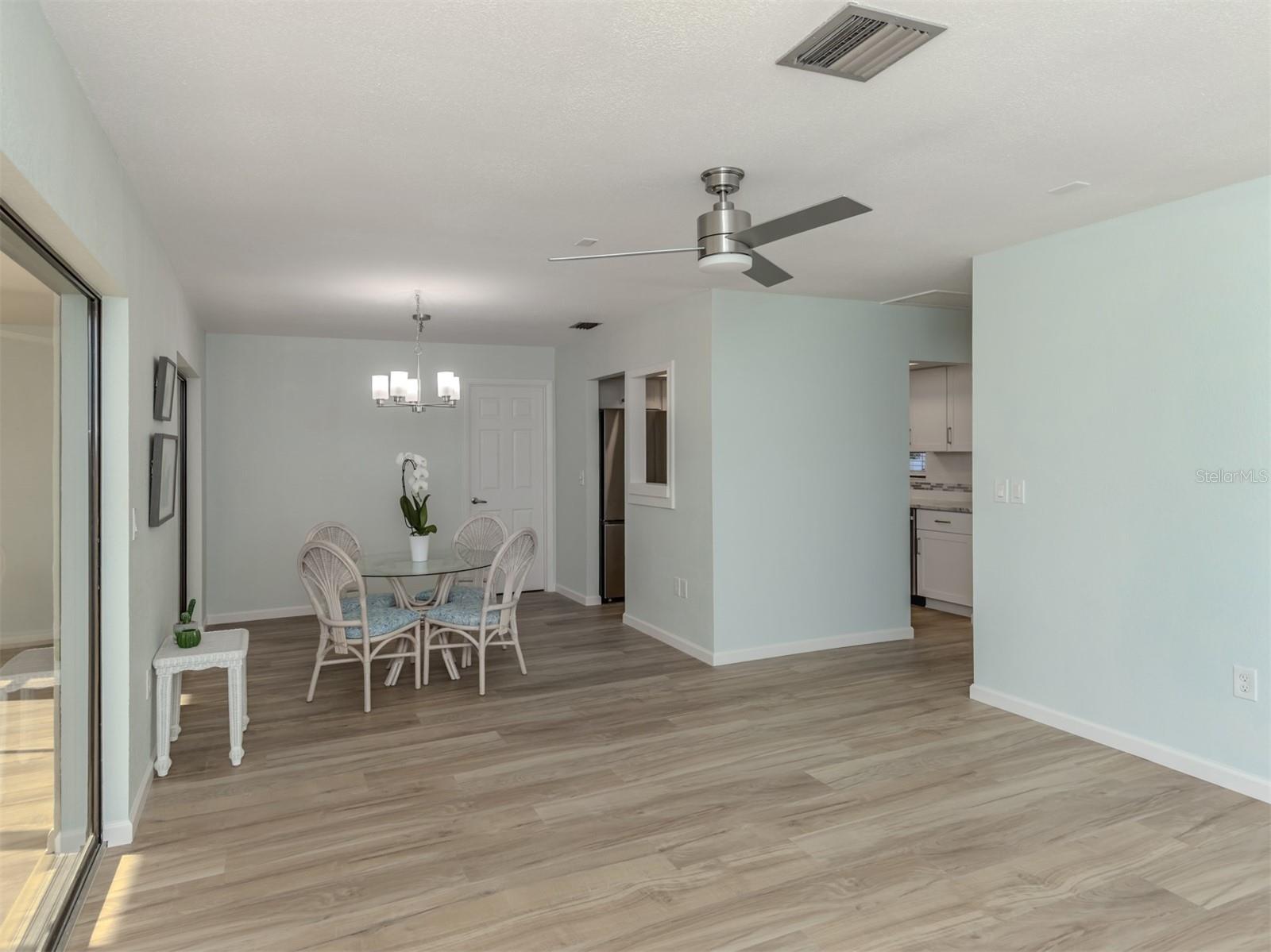 VENICE GARDENS - Residential