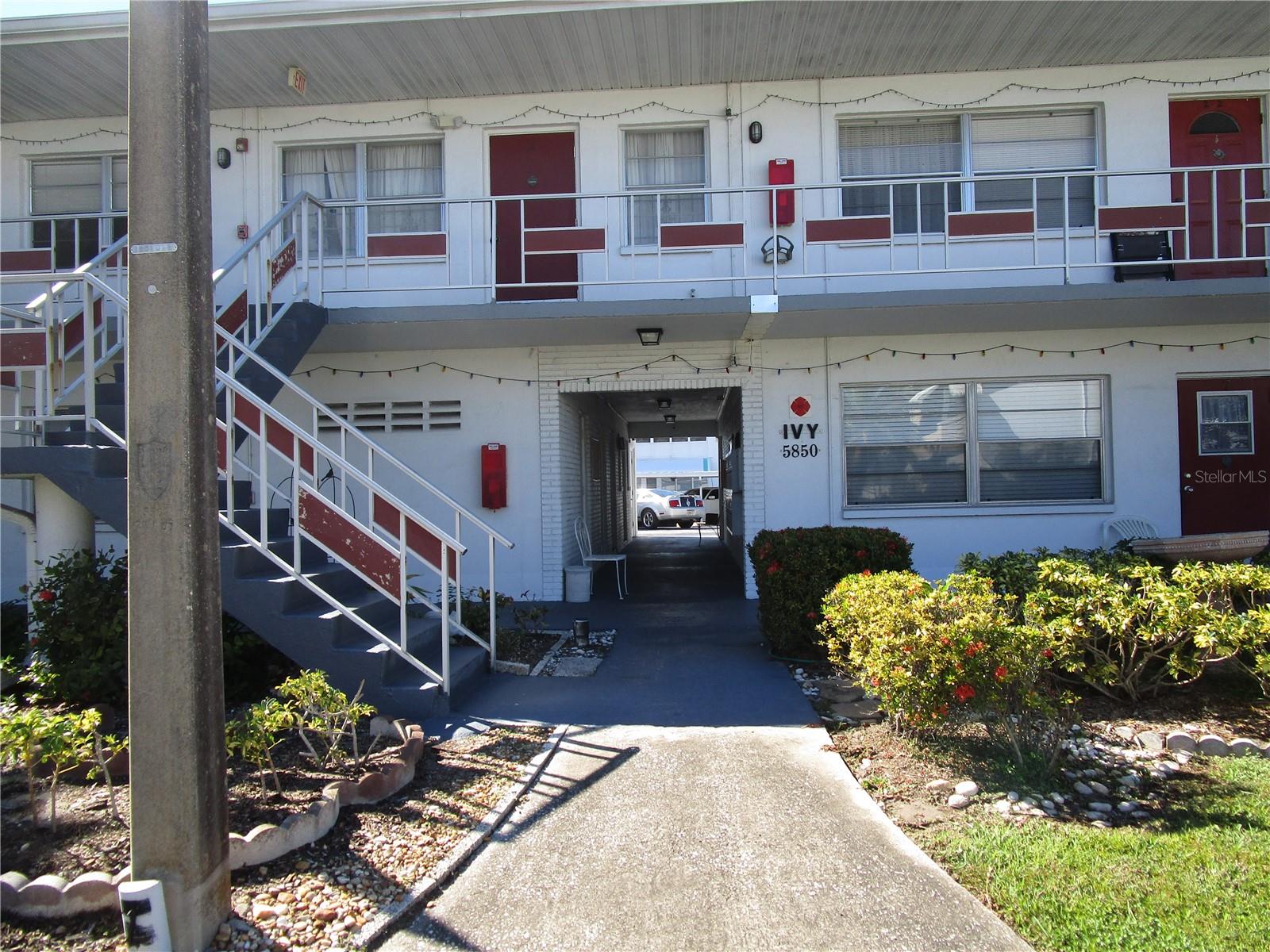 TOWN APTS CONDO - Residential