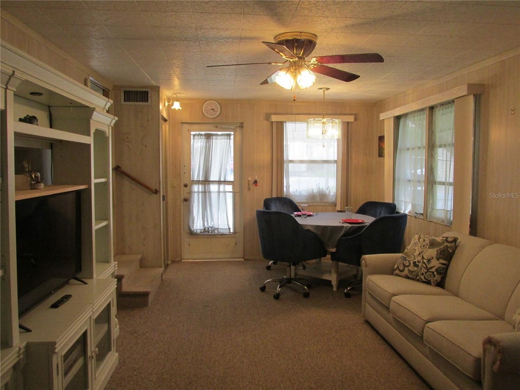 Photo of 6 Pink Lady Lane, Lake Wales, FL 33898 (MLS # K4903754)