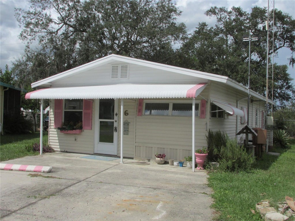 Photo of 6 Pink Lady Lane, Lake Wales, FL 33898 (MLS # K4903754)