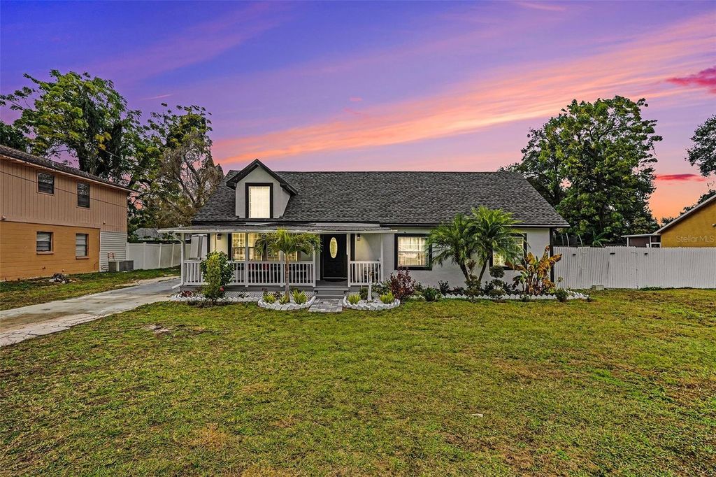 Photo of 413 Euclid Avenue, Seffner, FL 33584 (MLS # TB8466156)