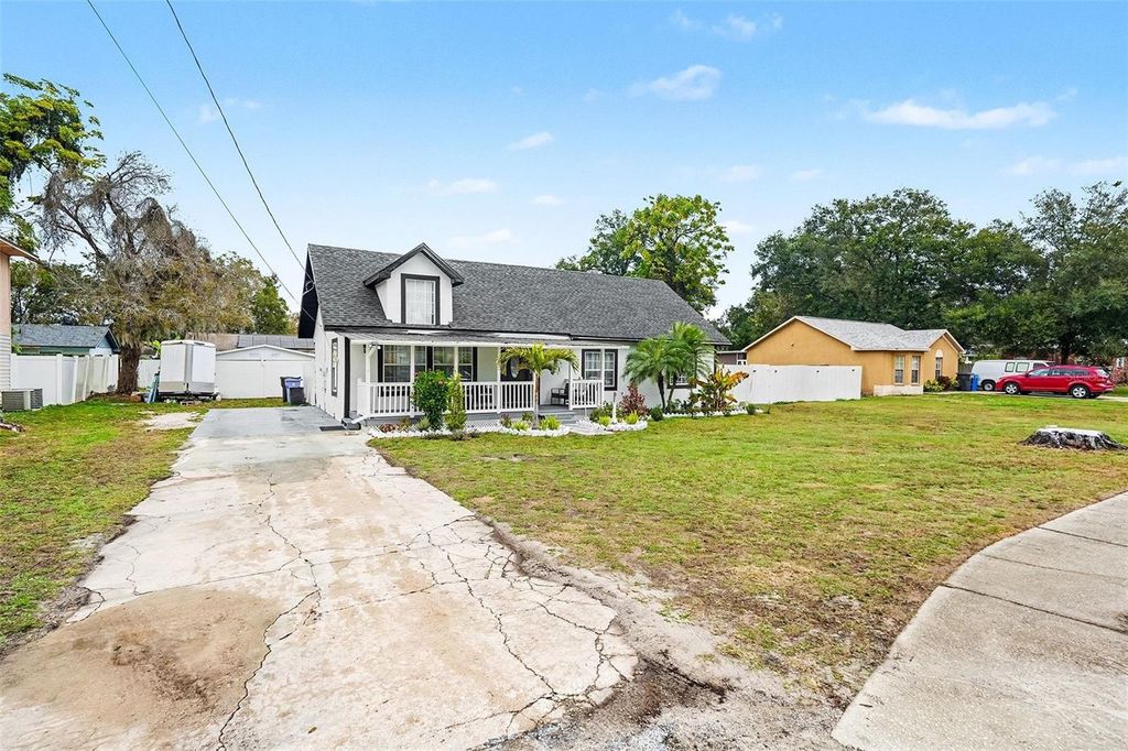 Photo of 413 Euclid Avenue, Seffner, FL 33584 (MLS # TB8466156)