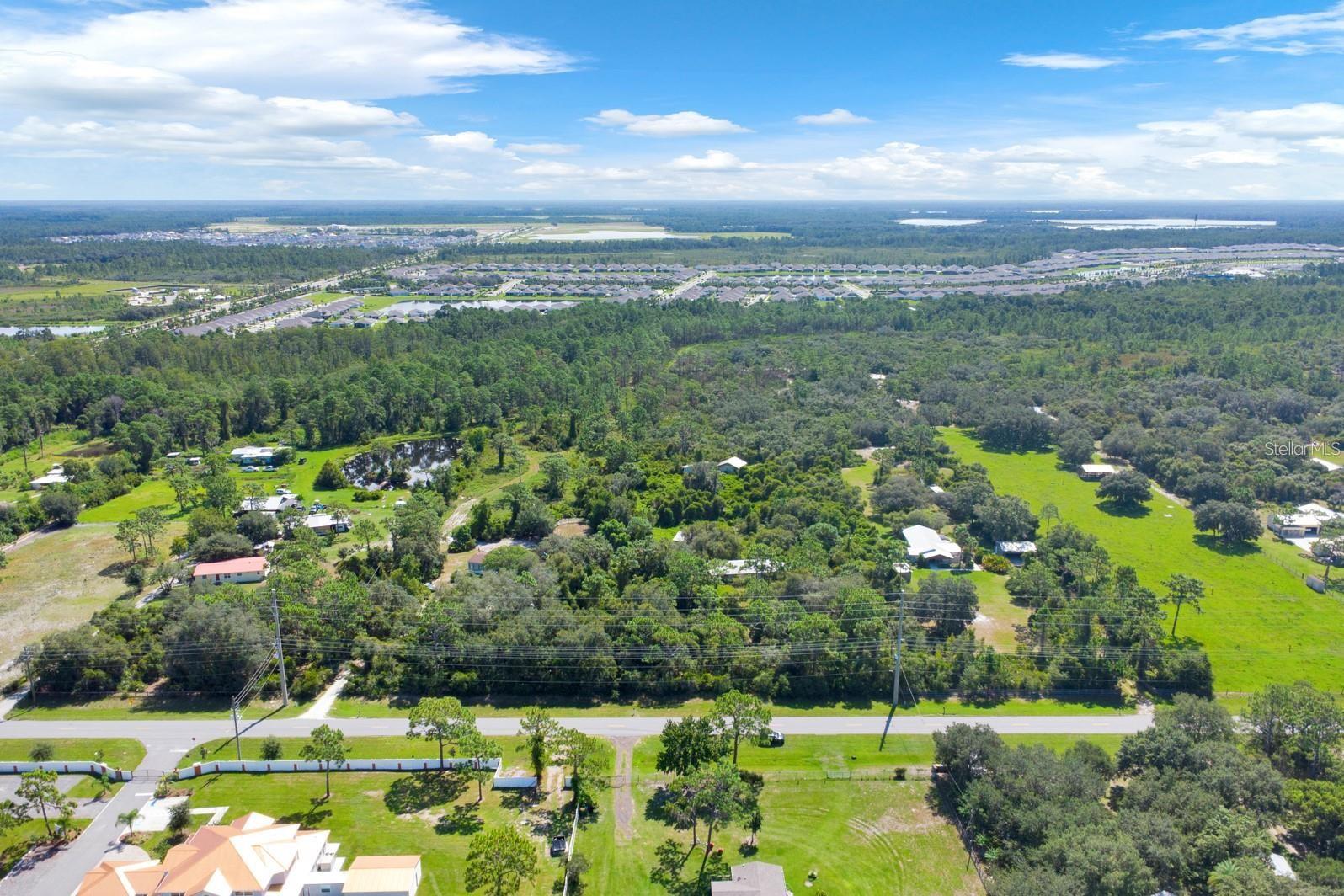 COUNTRY MEADOW N - Residential