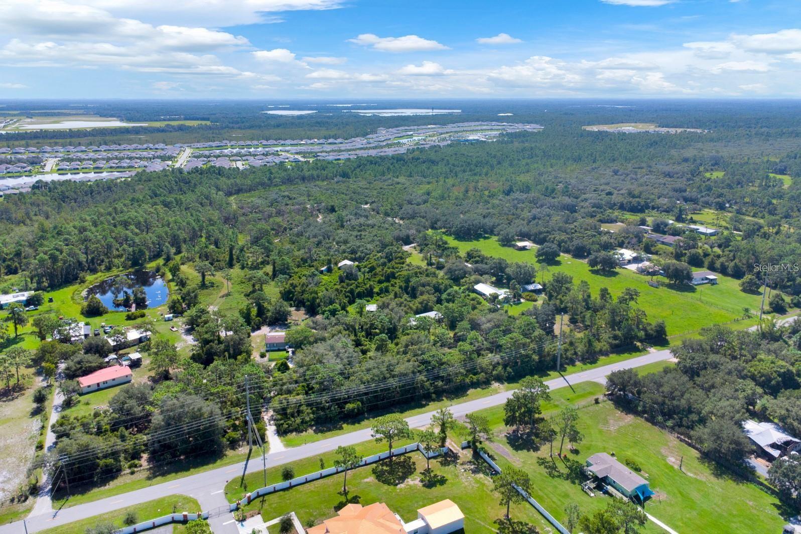 COUNTRY MEADOW N - Residential