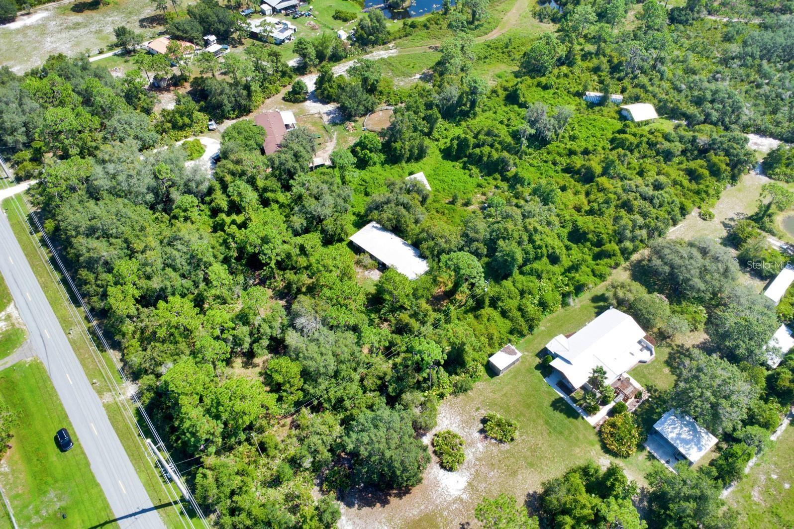 COUNTRY MEADOW N - Residential
