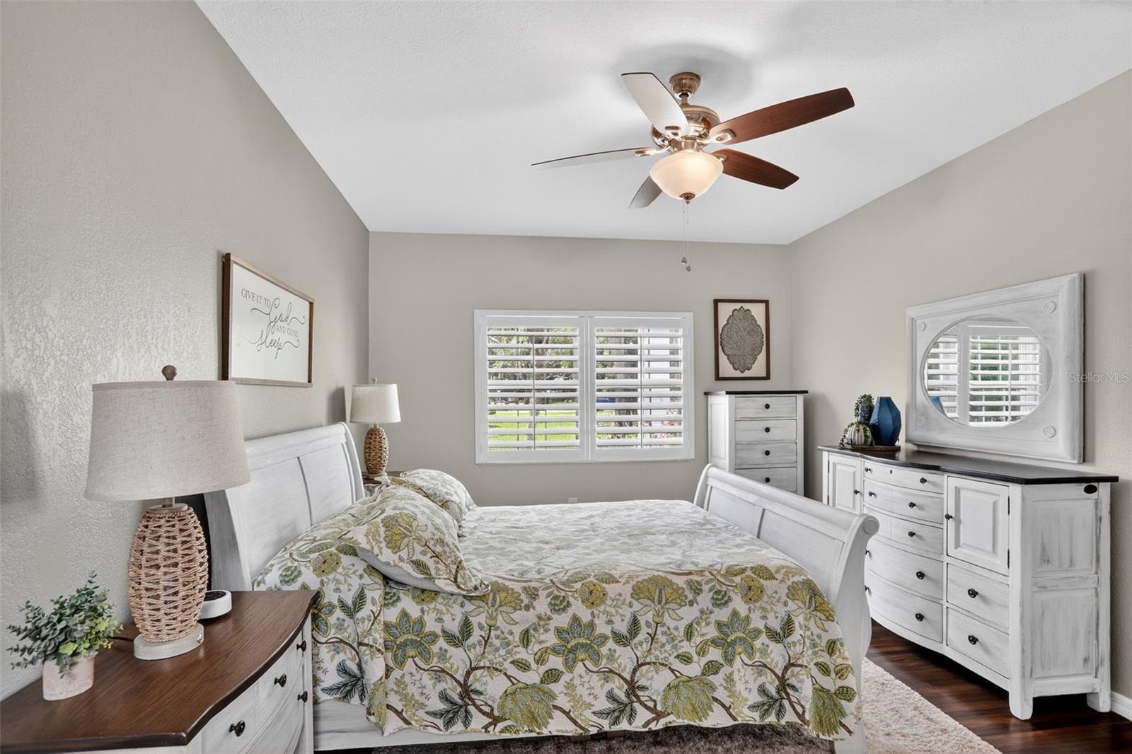 HIDDEN HARBOR - Residential