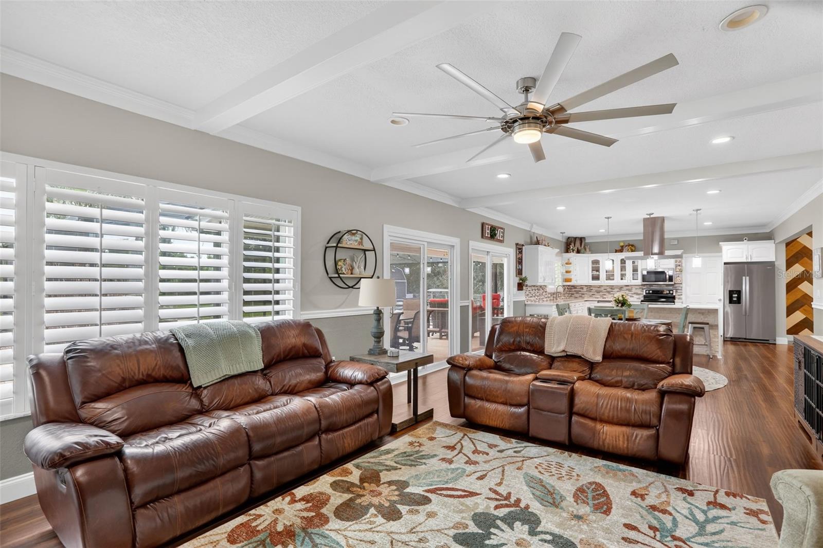 HIDDEN HARBOR - Residential