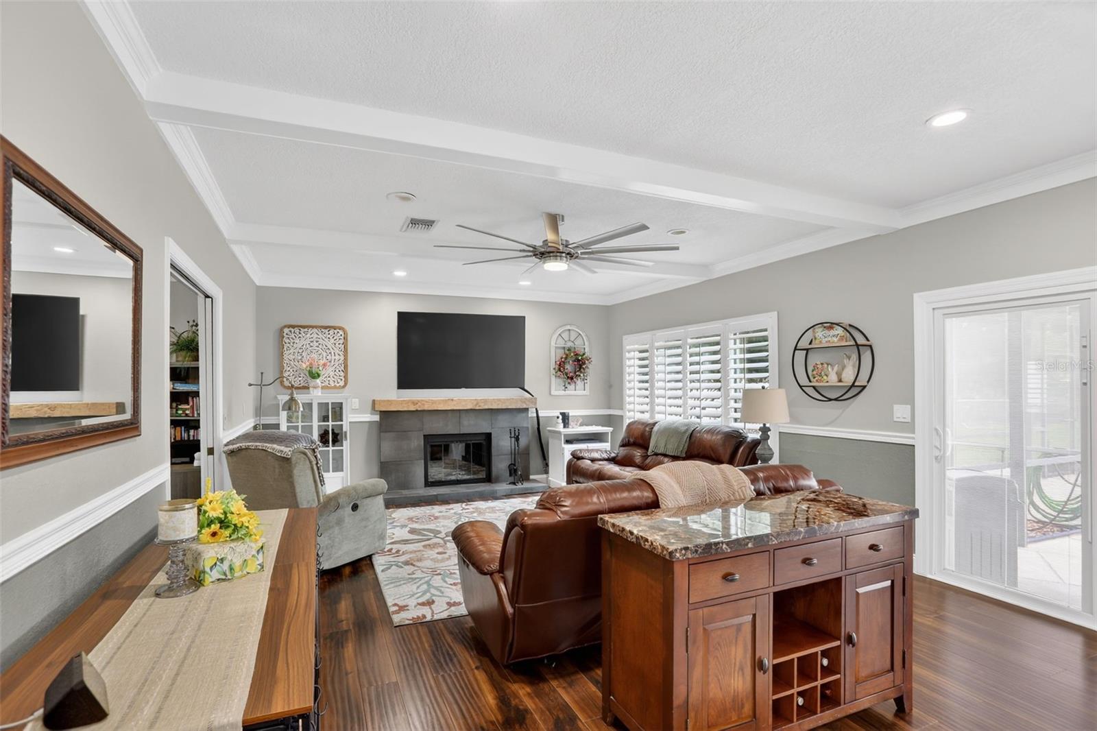 HIDDEN HARBOR - Residential