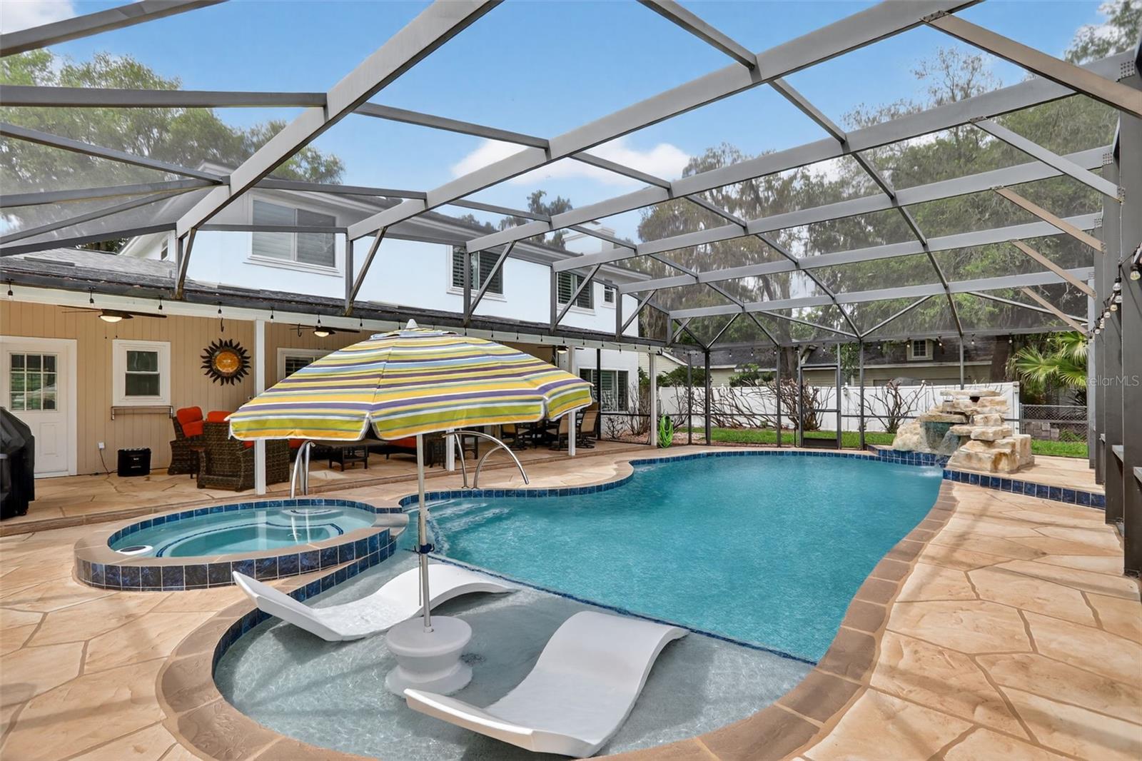 HIDDEN HARBOR - Residential