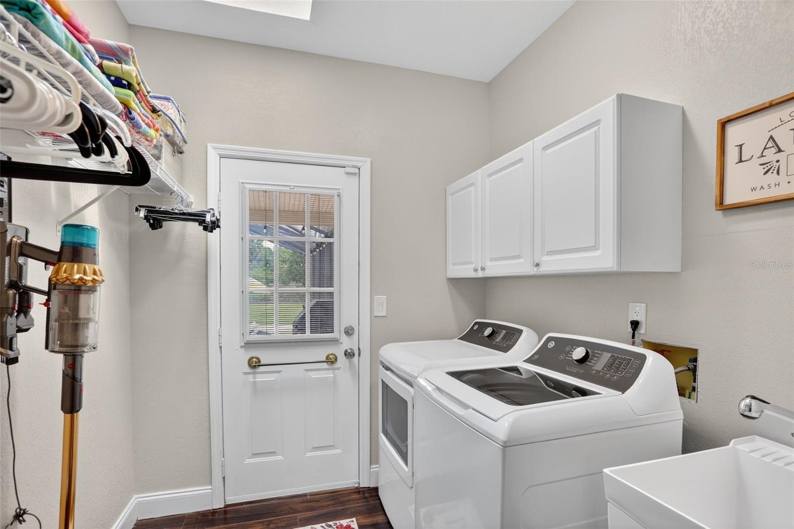 HIDDEN HARBOR - Residential