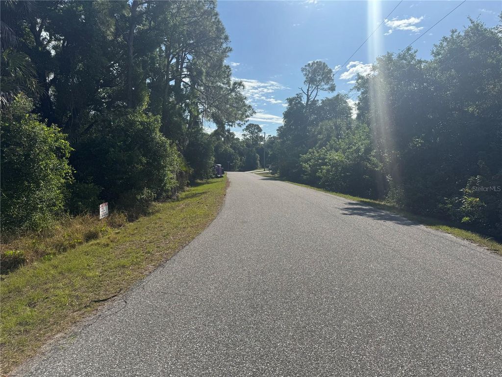 Photo of 8 San Salvador Road, North Port, FL 34291 (MLS # C7525330)