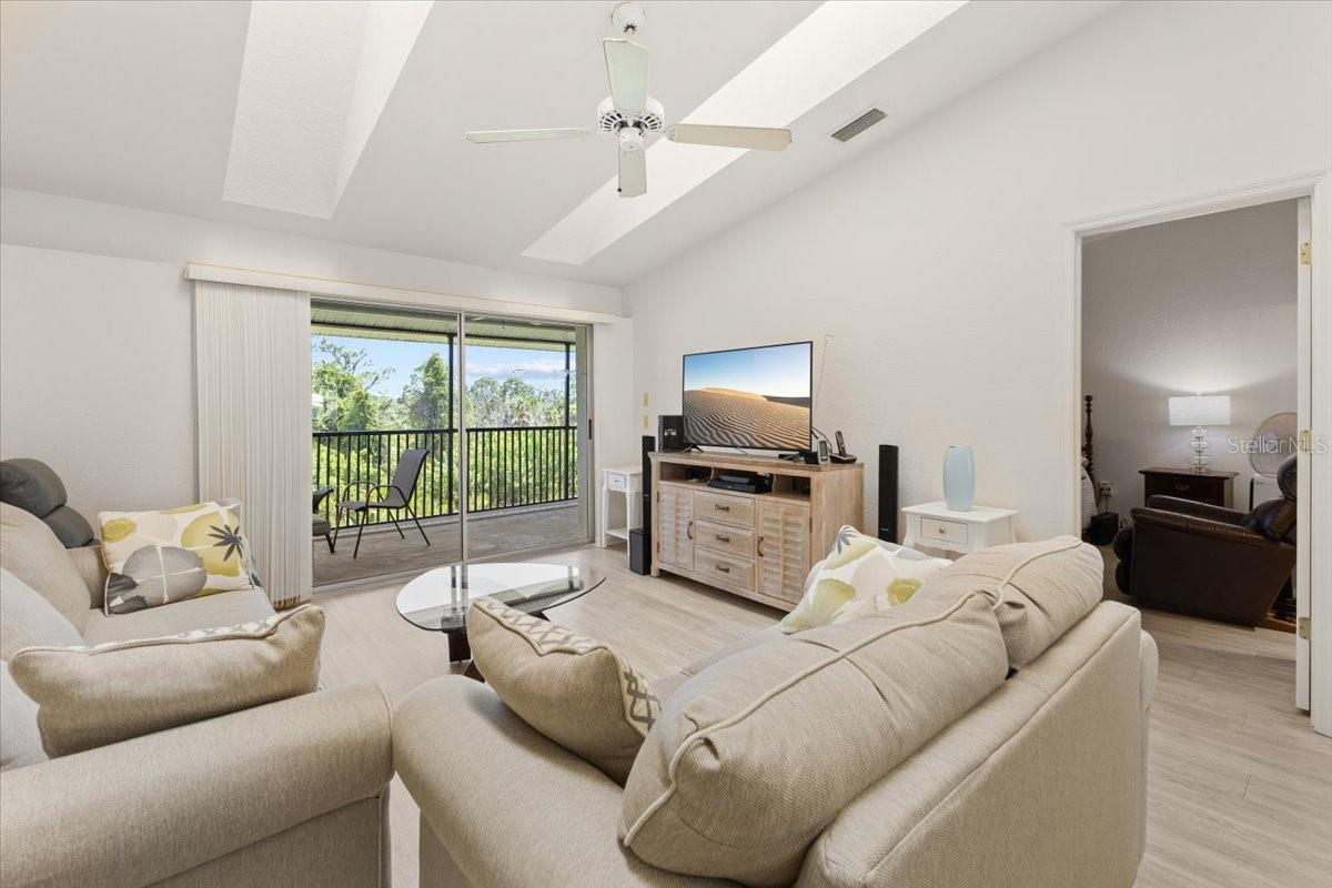 FIDDLERS GREEN 02 PH 06 BLDG 03 - Residential