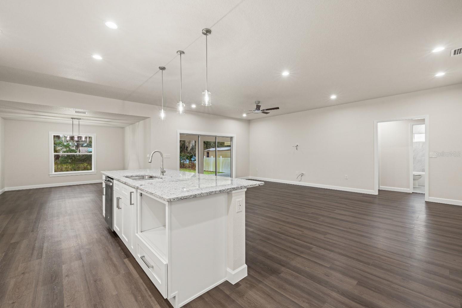 SAN ANGELA GARDENS - Residential