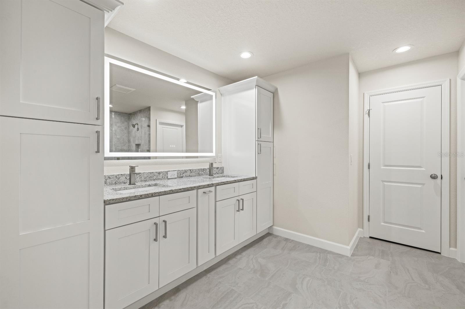 SAN ANGELA GARDENS - Residential