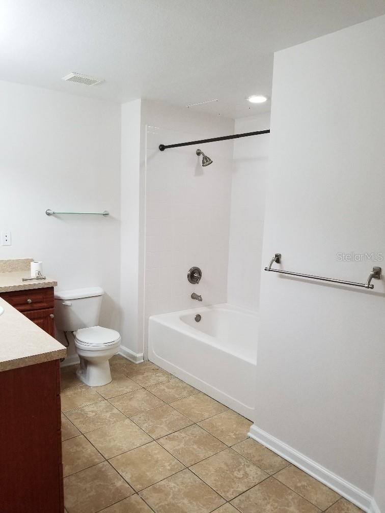 5111 BAY CLUB CIRCLE 5111