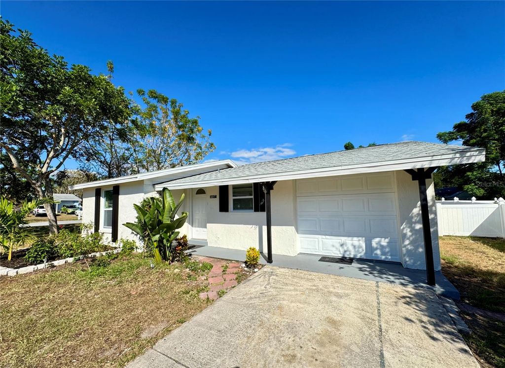 Photo of 1217 Grantwood Avenue, Clearwater, FL 33759 (MLS # TB8439712)