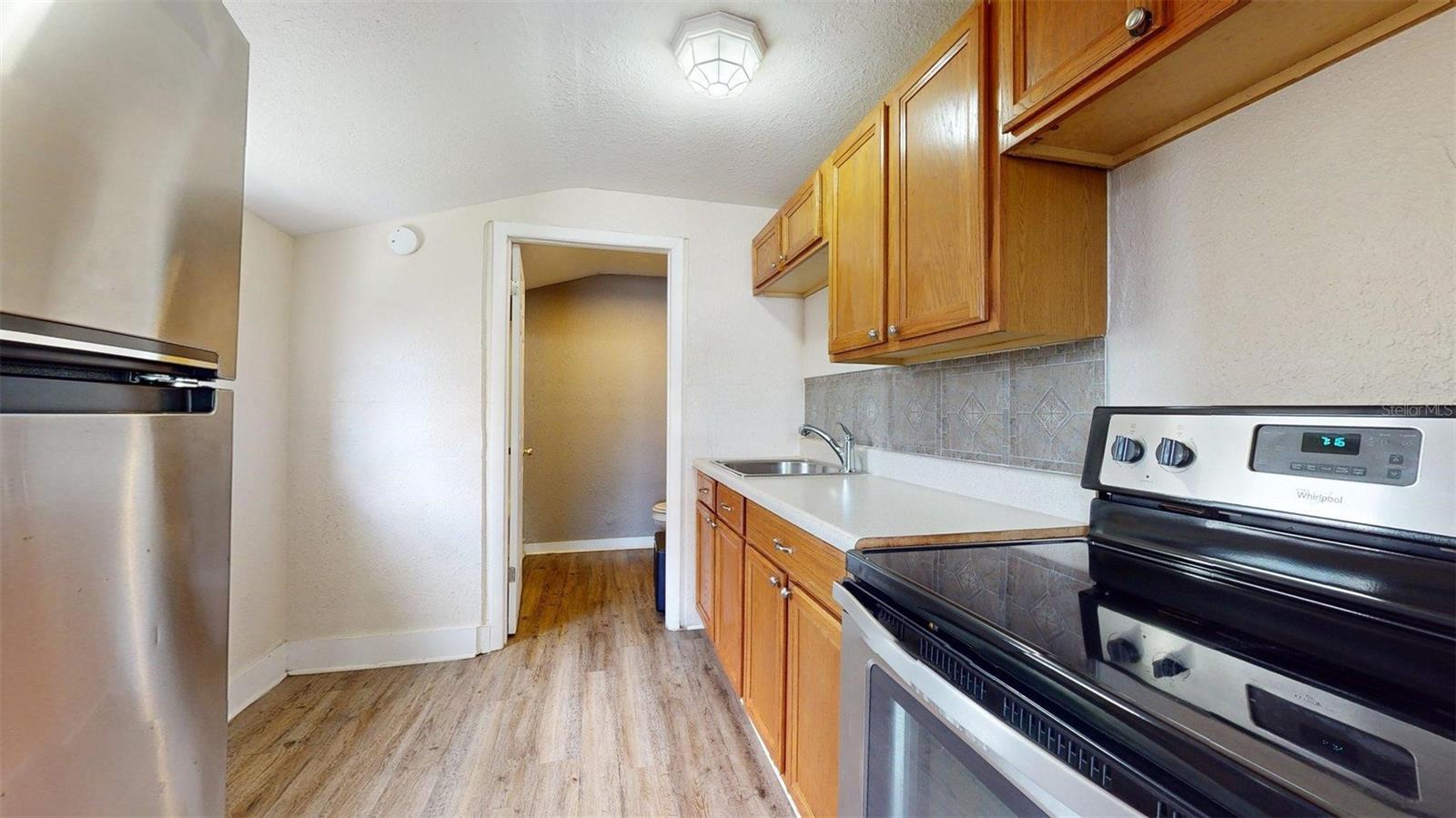 BETTS & CLARK SUB - Residential Income