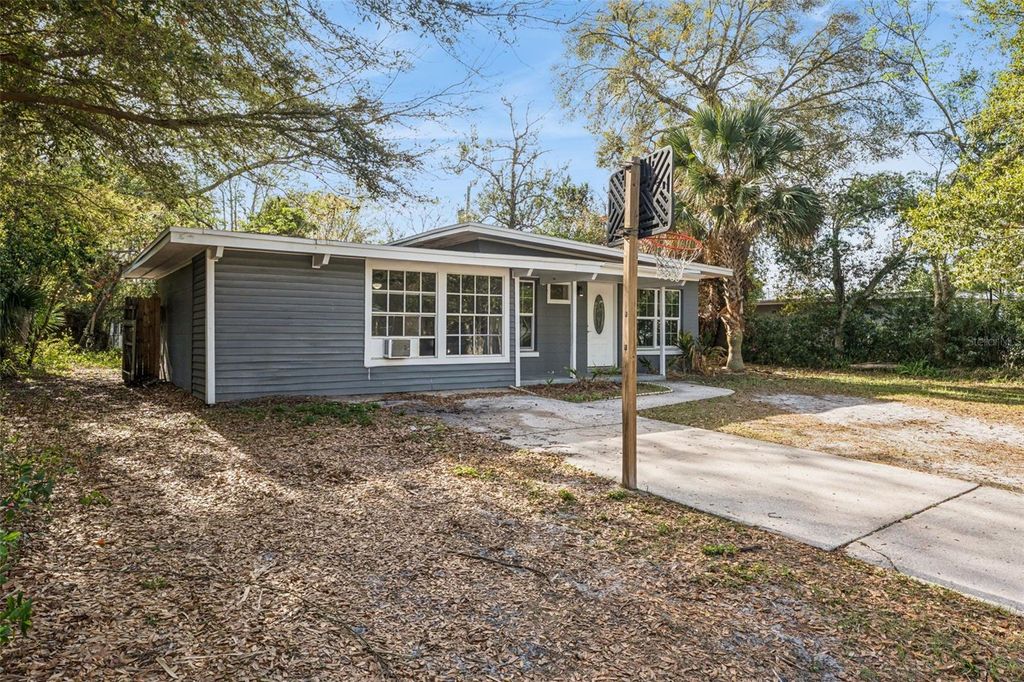Photo of 205 Oakland Avenue, Sanford, FL 32773 (MLS # O6390851)