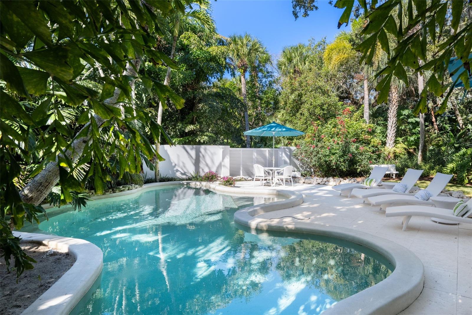 VERO BEACH SUB 1 - Residential