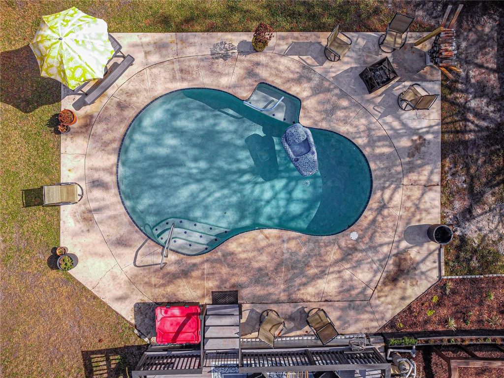 Photo of 3327 Pine Tree Drive, Edgewater, FL 32141 (MLS # V4947149)