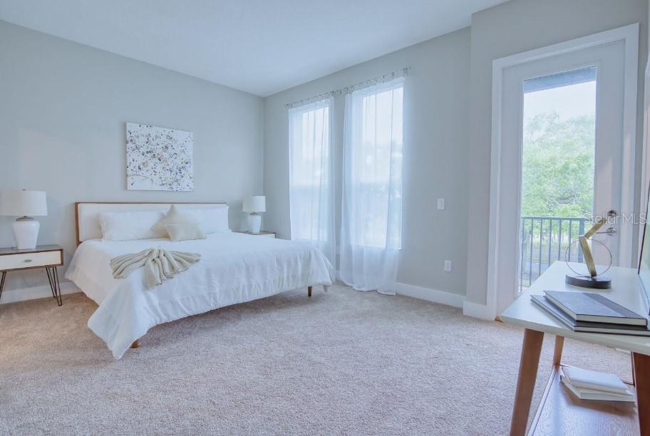 SOHO AT LAKESIDE TOWN HOMES - Residential Lease