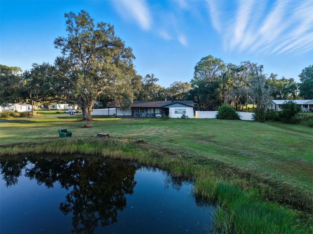 Photo of 4814 Knights Loop, Plant City, FL 33565 (MLS # TB8438506)