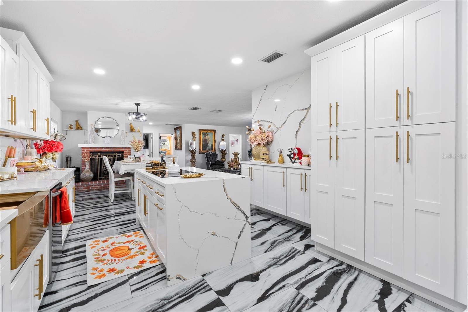 UNPLATTED - Residential